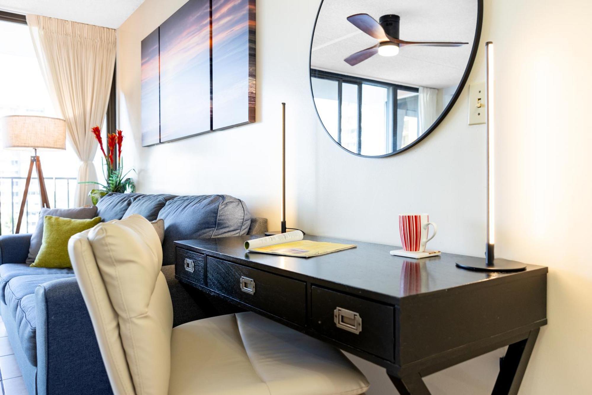Cozy Waikiki Getaway, Stroll To Beach With Free Parking Honolulu Bagian luar foto