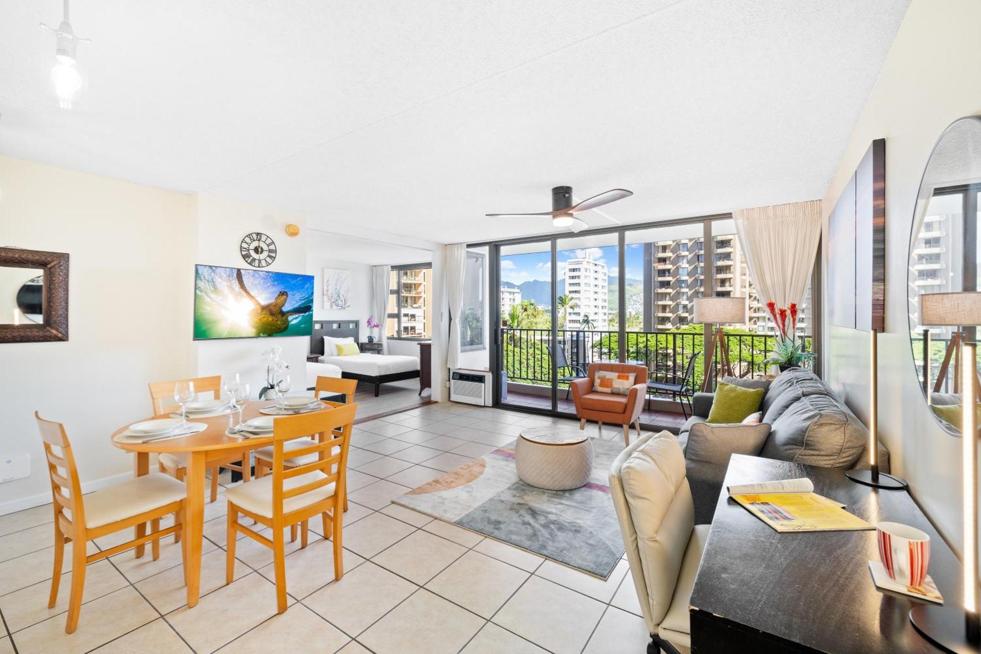 Cozy Waikiki Getaway, Stroll To Beach With Free Parking Honolulu Bagian luar foto