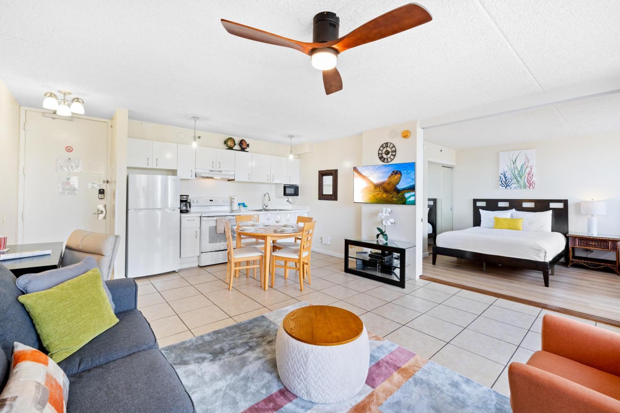 Cozy Waikiki Getaway, Stroll To Beach With Free Parking Honolulu Bagian luar foto