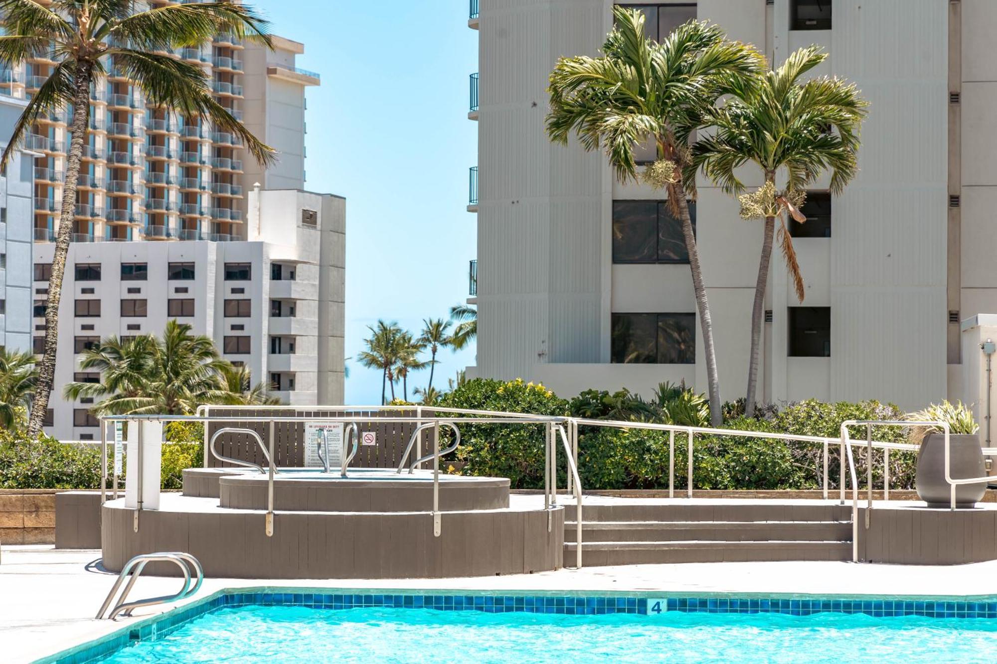 Cozy Waikiki Getaway, Stroll To Beach With Free Parking Honolulu Bagian luar foto