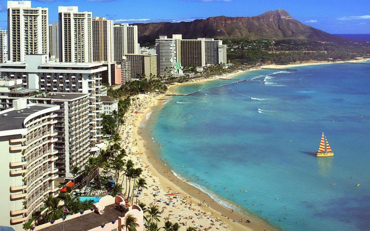 Cozy Waikiki Getaway, Stroll To Beach With Free Parking Honolulu Bagian luar foto
